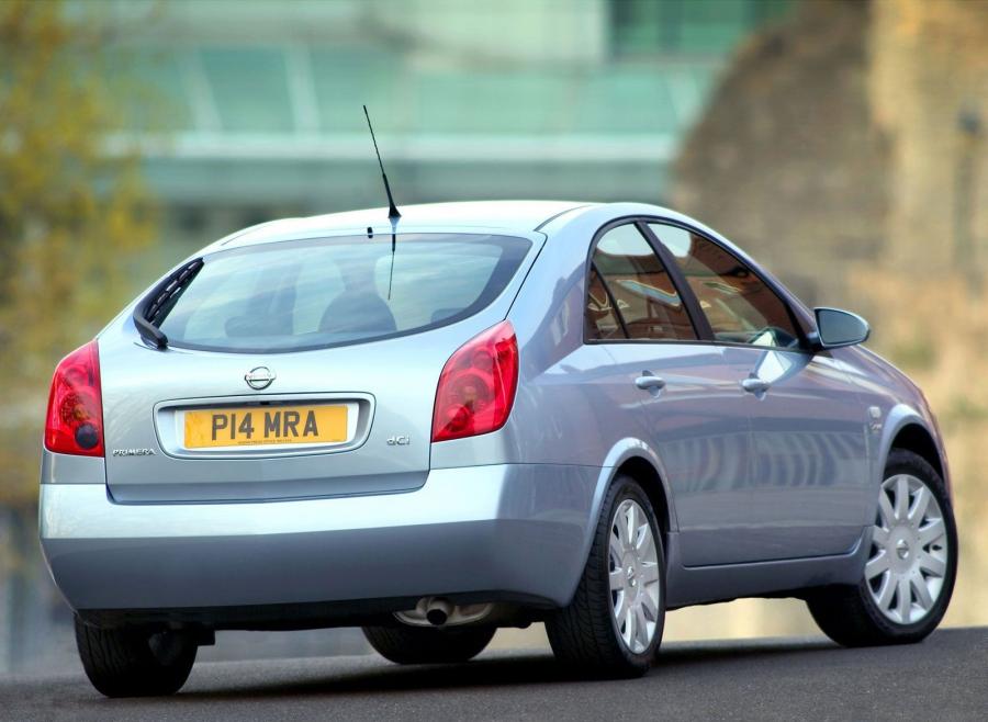  Nissan Primera Hatchback 2002 года  (UK) (фото 2 из 3)